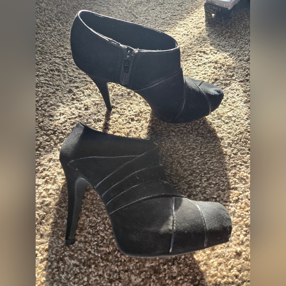 Black heels
